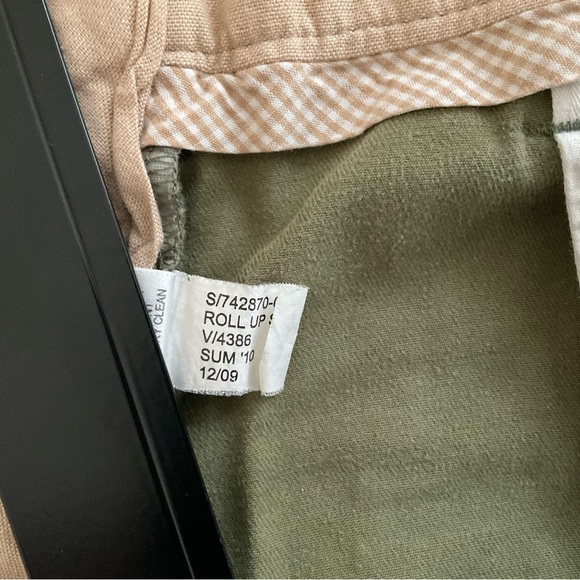 Banana Republic Roll Up Chino Short Sz 0 Olive Green Weekender Preppy - Picture 12 of 12